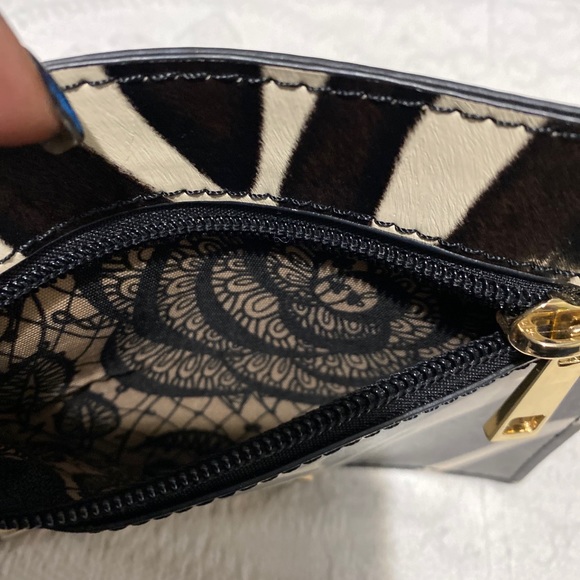 Carlos by Carlos Santana Faux Leather Wristlet - Picture 3 of 8